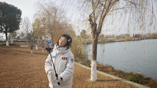 备便携摄影新体验小米变焦支架自拍杆2j9九游真人游戏第一平台i人旅行必(图9)